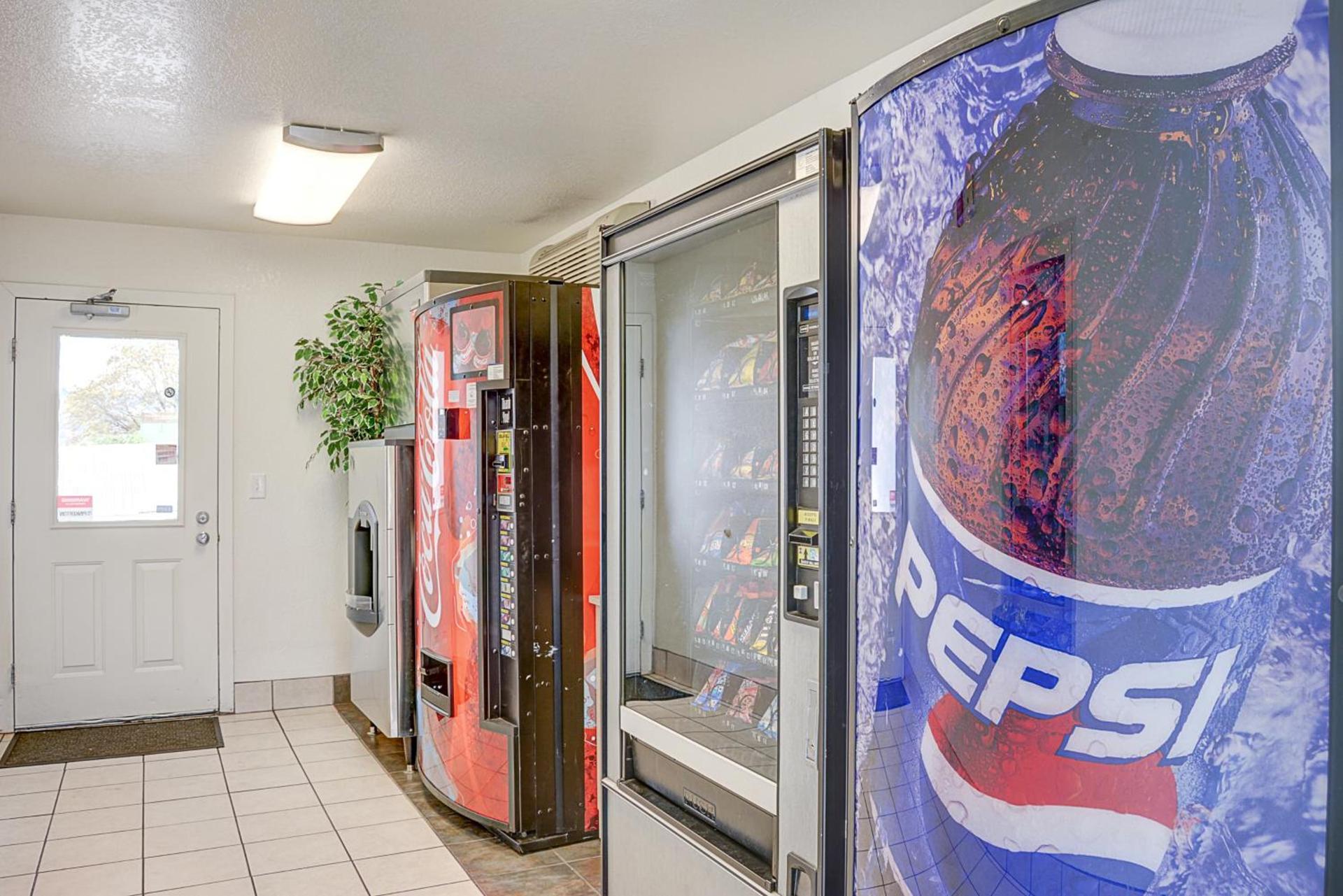 Motel 6-Portland, OR - Central photo 29