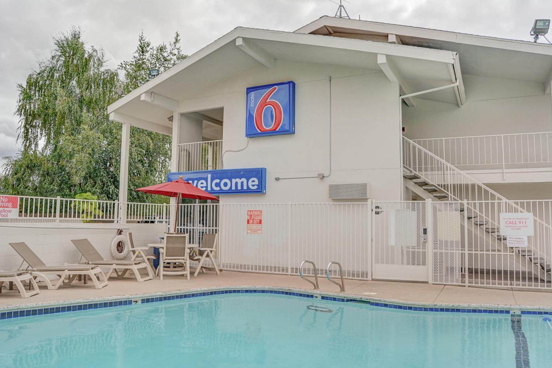 Motel 6-Portland, OR - Central photo 17