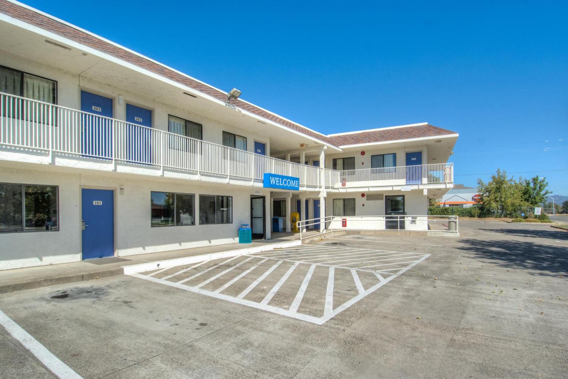 Motel 6-Redding, CA - North photo 11