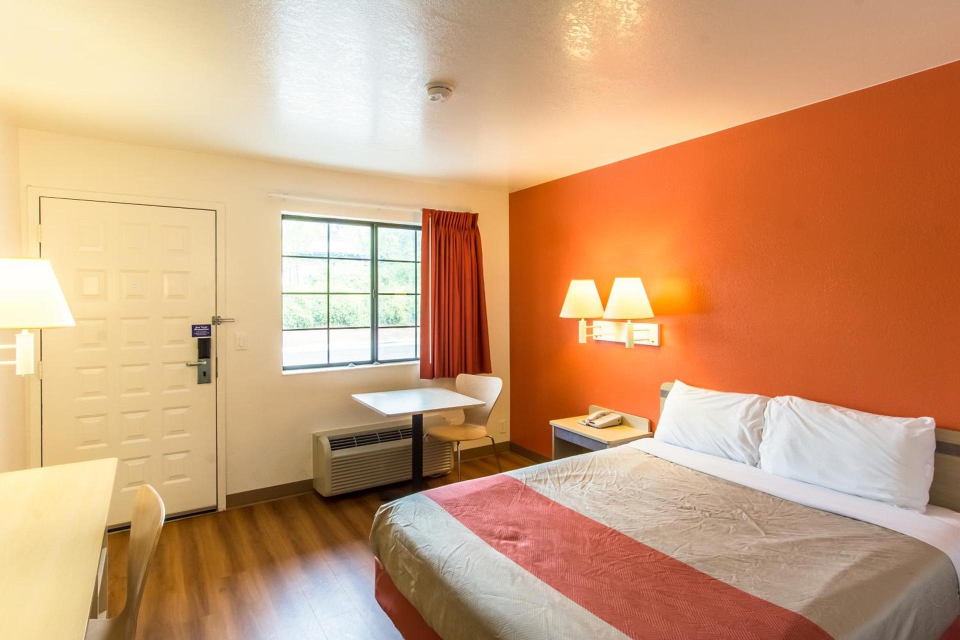 Motel 6-Redding, CA - North photo 16