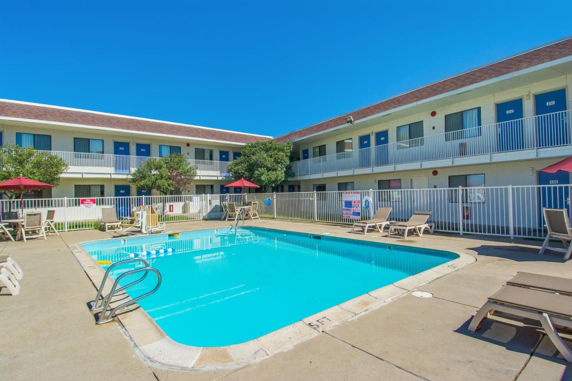 Motel 6-Redding, CA - North photo 25