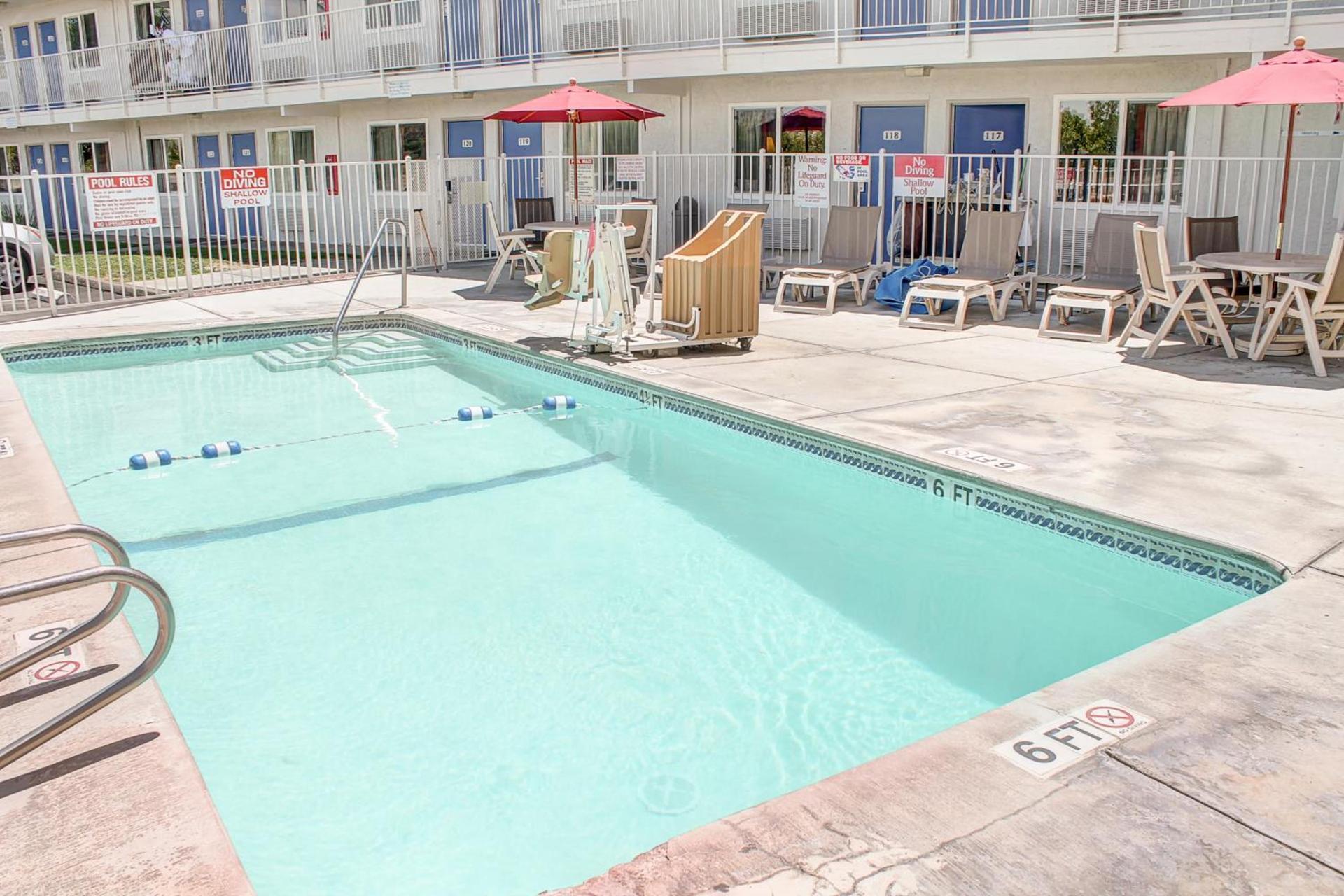 Motel 6-Lancaster, CA photo 5