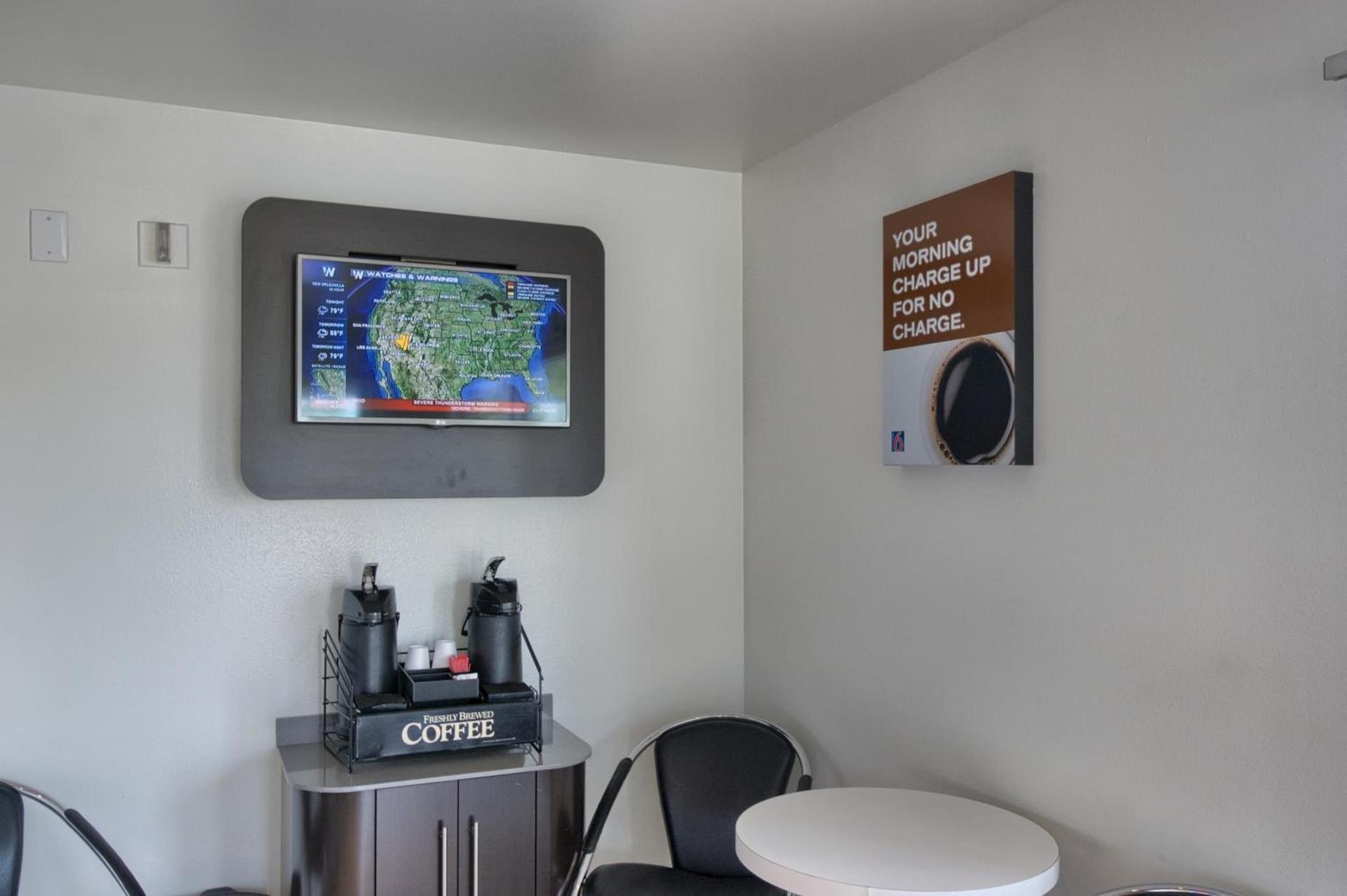 Motel 6-Everett, WA - North photo 15