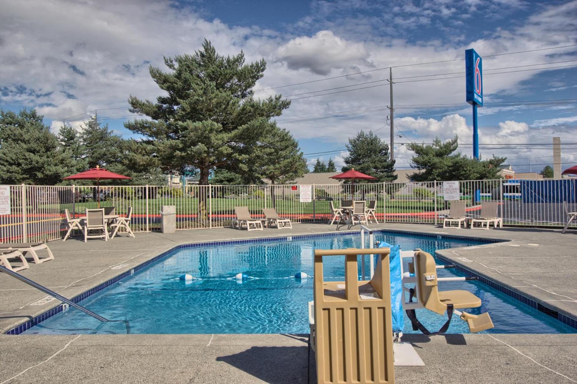Motel 6-Everett, WA - North photo 21