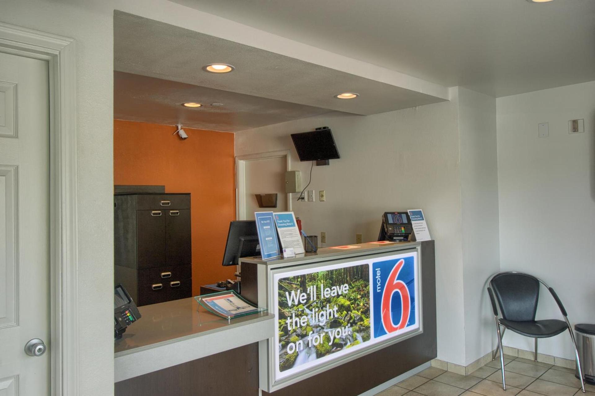 Motel 6-Everett, WA - North photo 24
