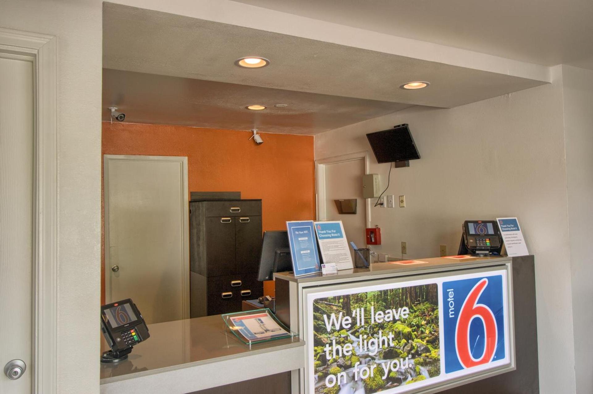 Motel 6-Everett, WA - North photo 28