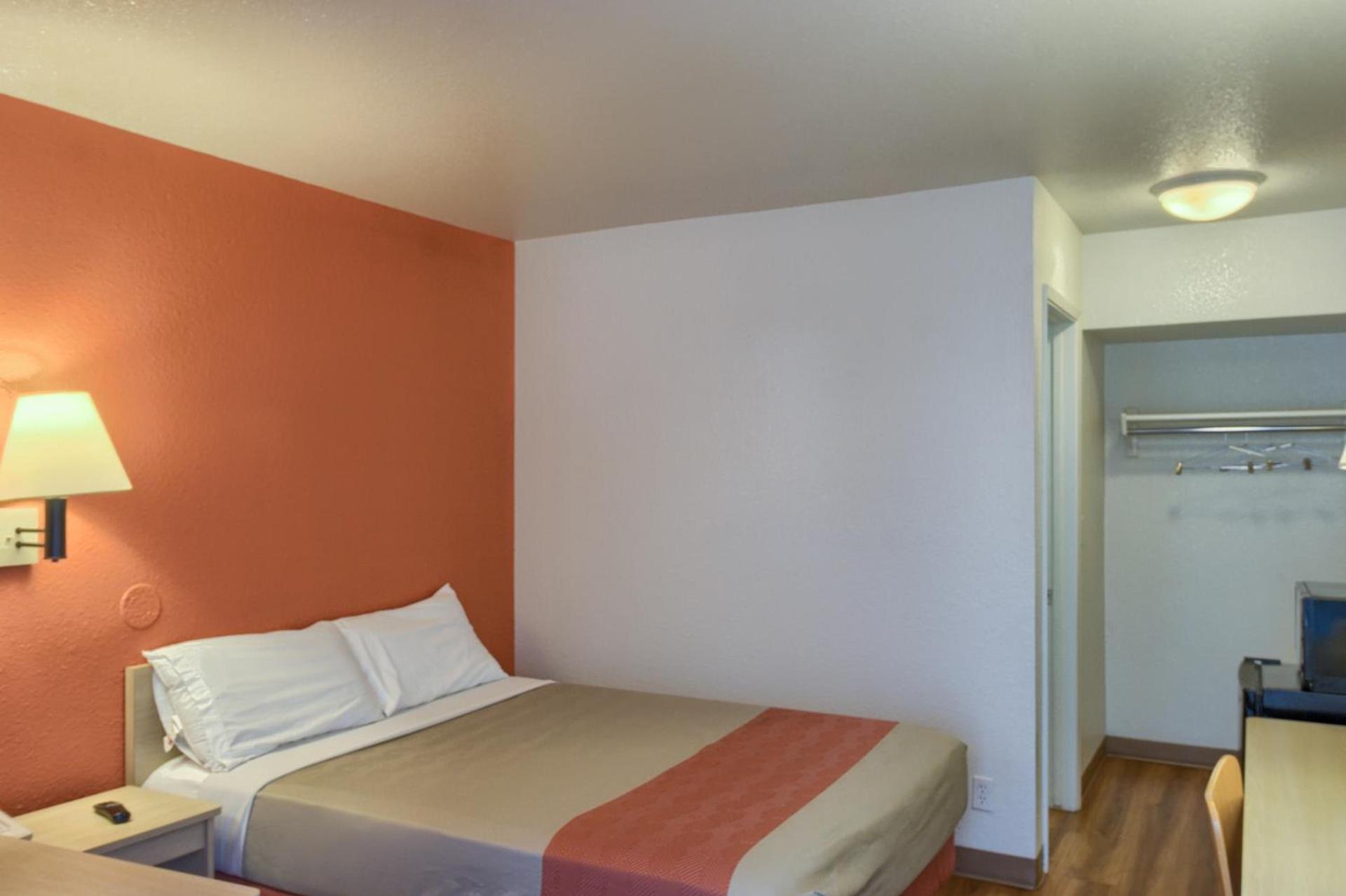 Motel 6-Everett, WA - North photo 29