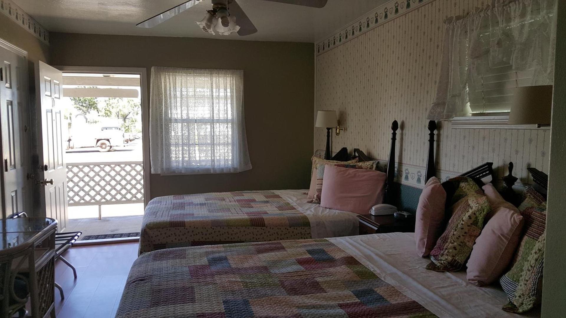 Canyon Country Inn photo 10