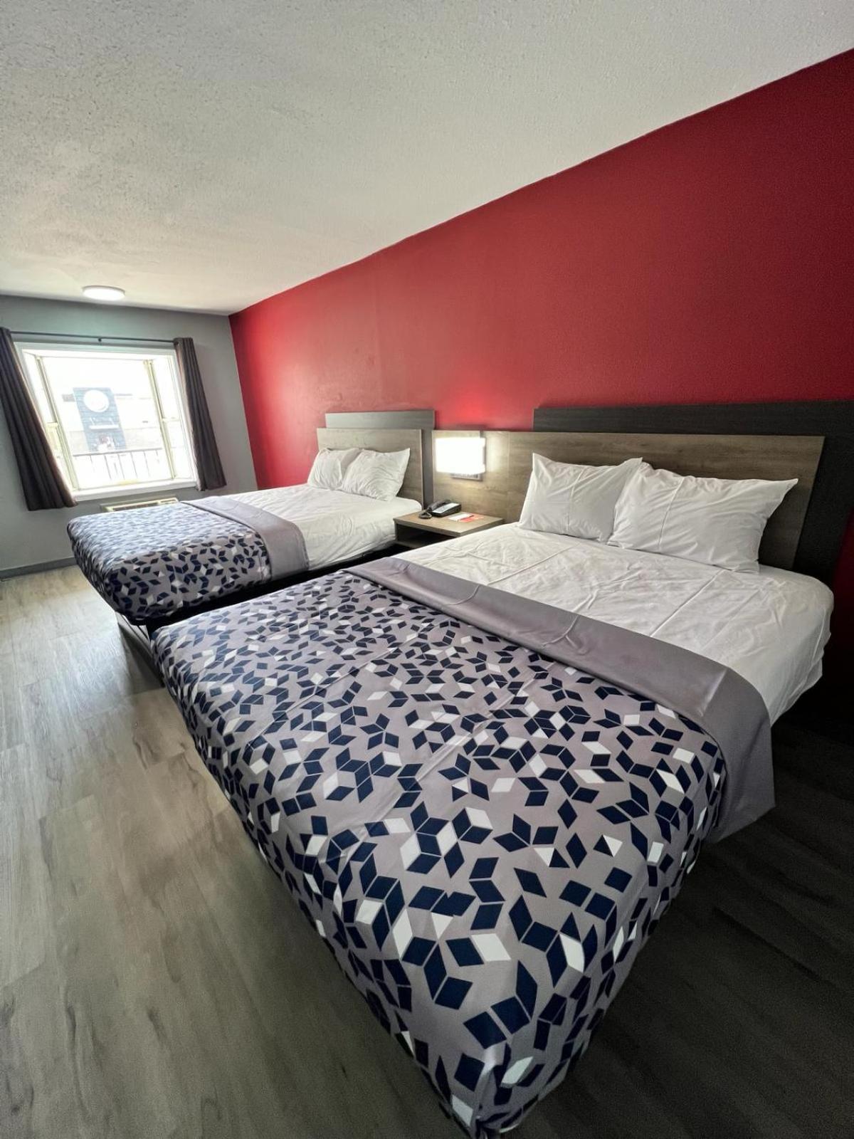 Econo lodge Kennett photo 19