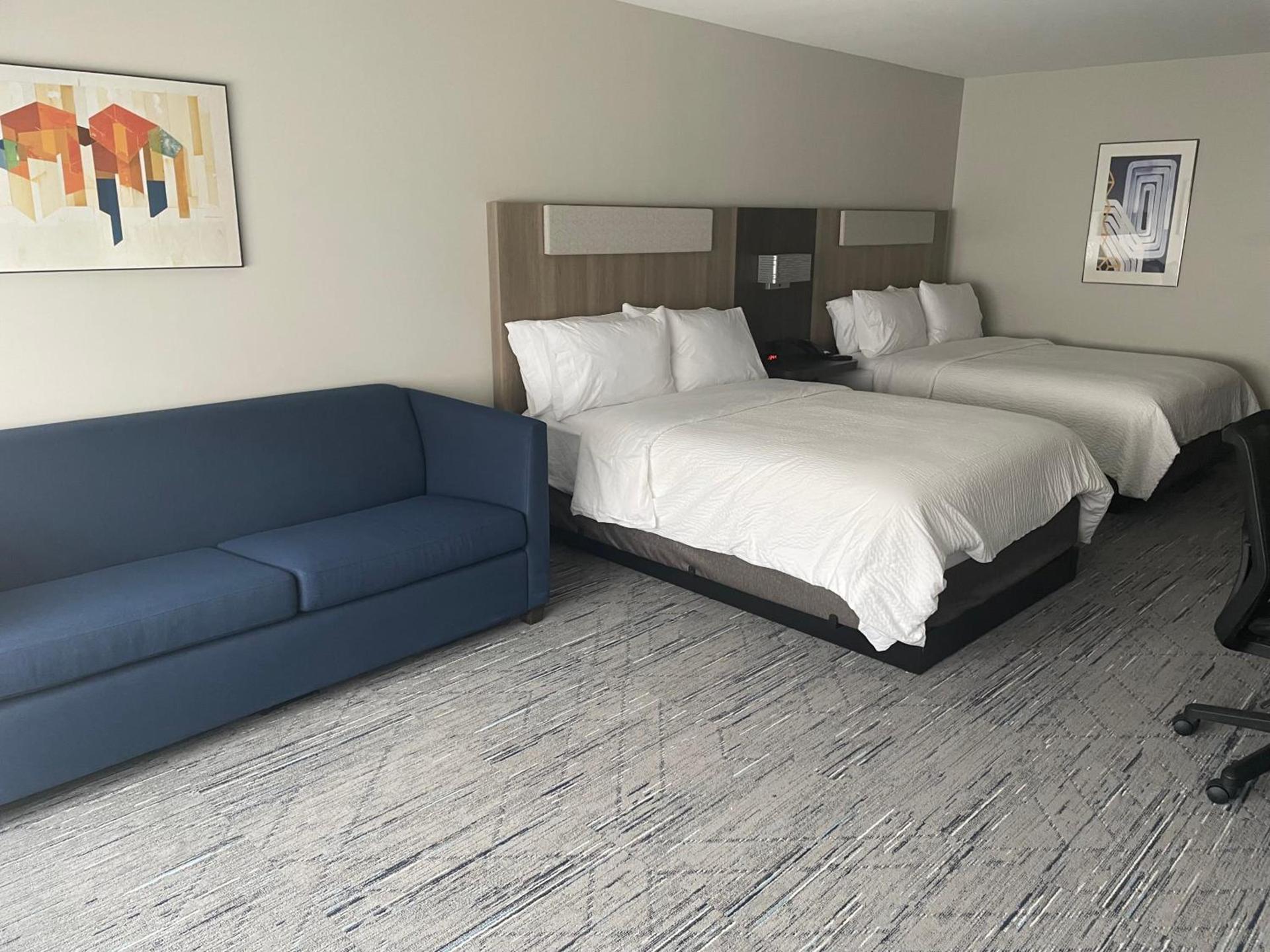 Holiday Inn Express & Suites Muskegon - Grand Haven by IHG photo 10