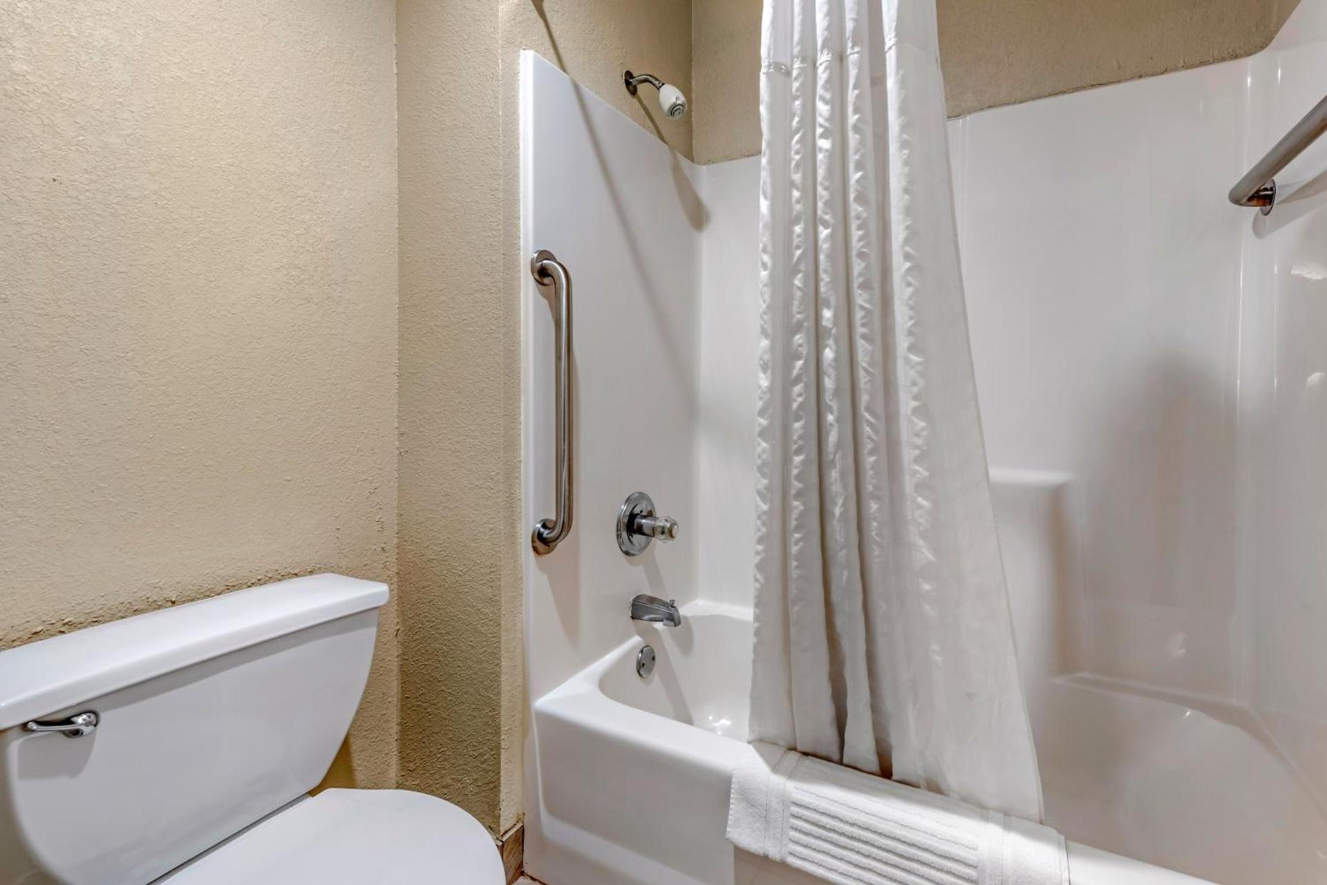 Comfort Inn Lafayette I-65 photo 18