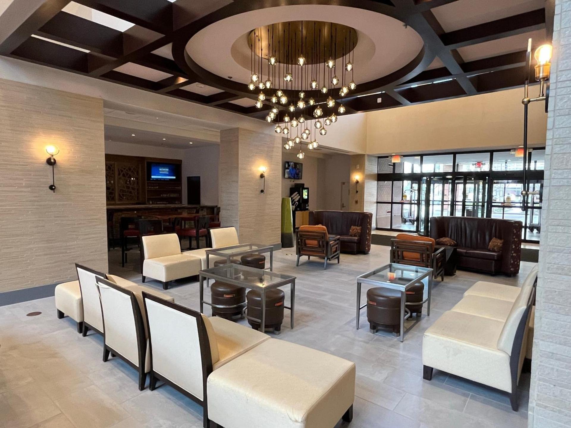 Chicago Marriott Suites O'Hare photo 2