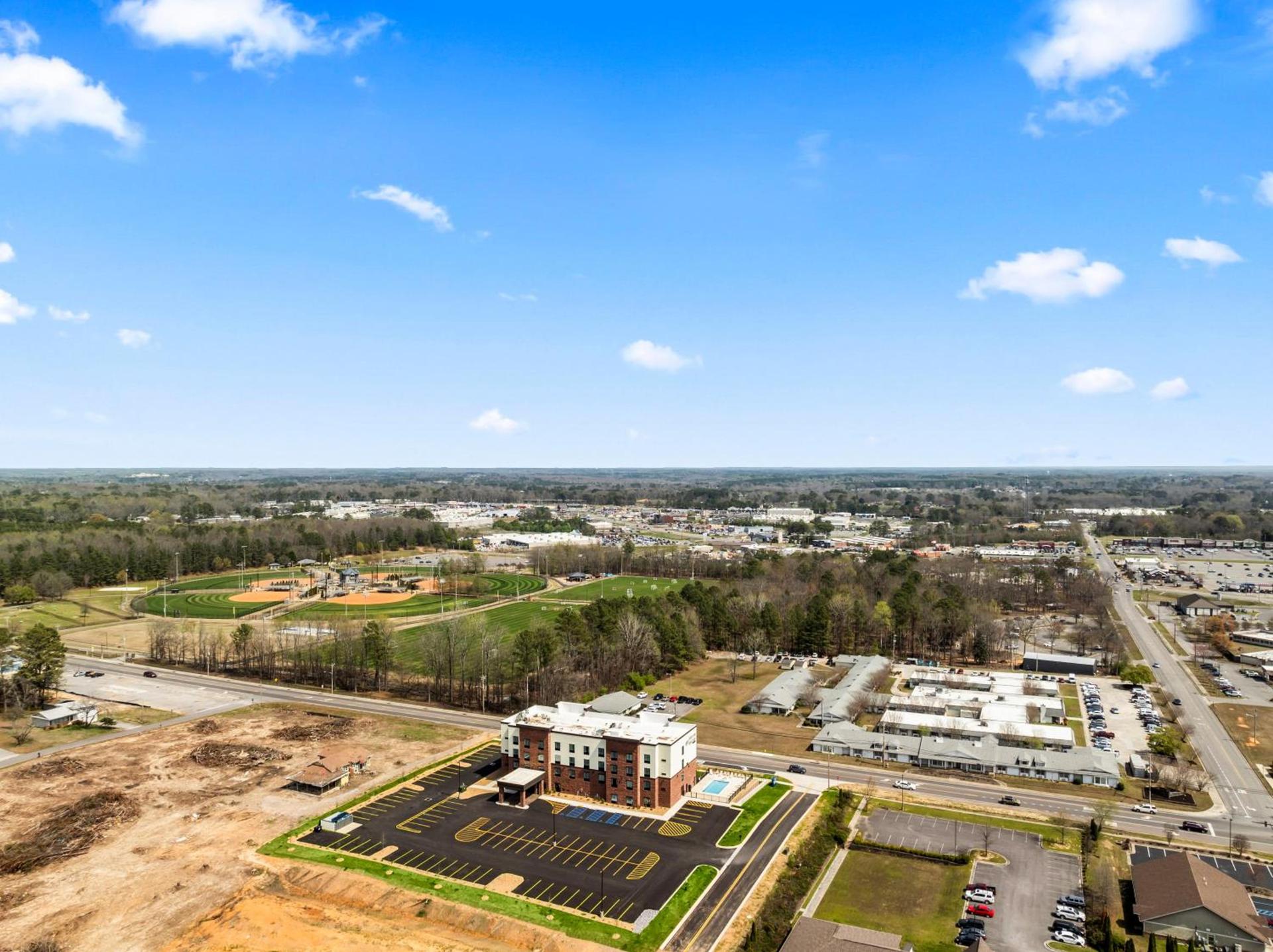 Cobblestone Hotel & Suites - Cullman photo 4