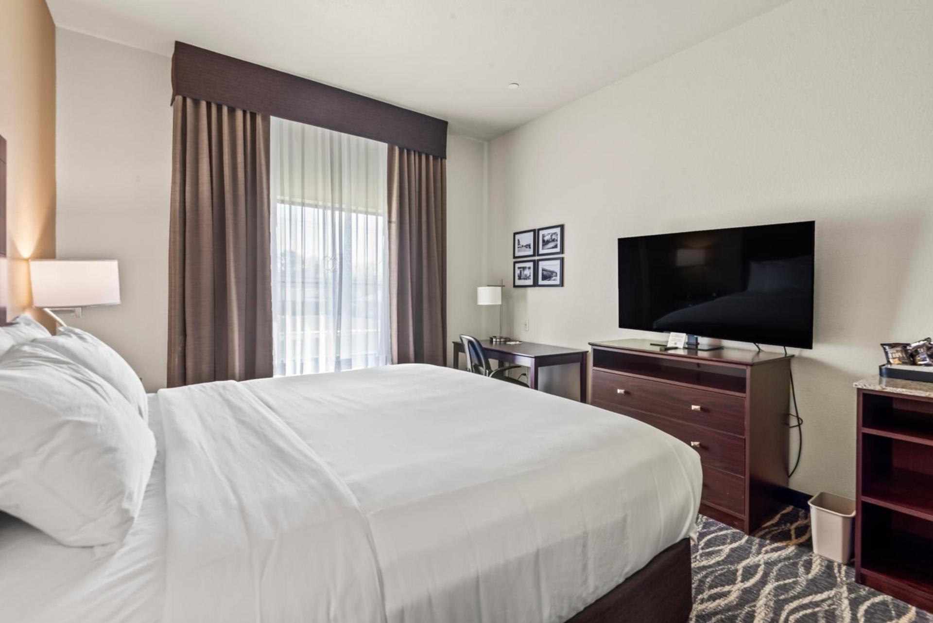 Cobblestone Hotel & Suites - Cullman photo 63