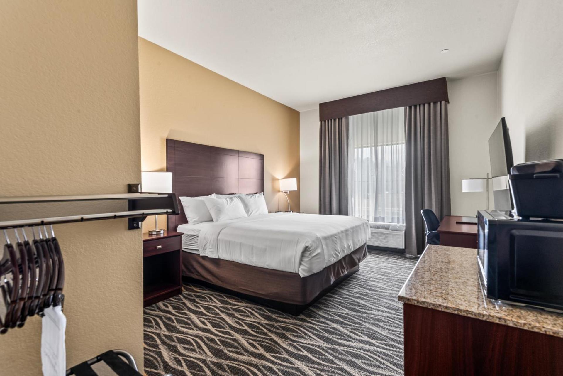 Cobblestone Hotel & Suites - Cullman photo 57