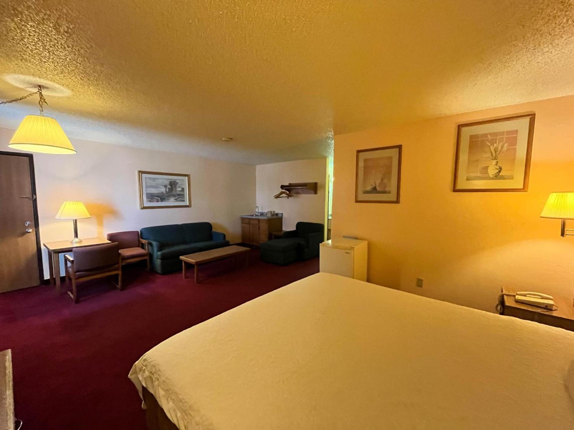Motel 6 Deming, NM photo 28