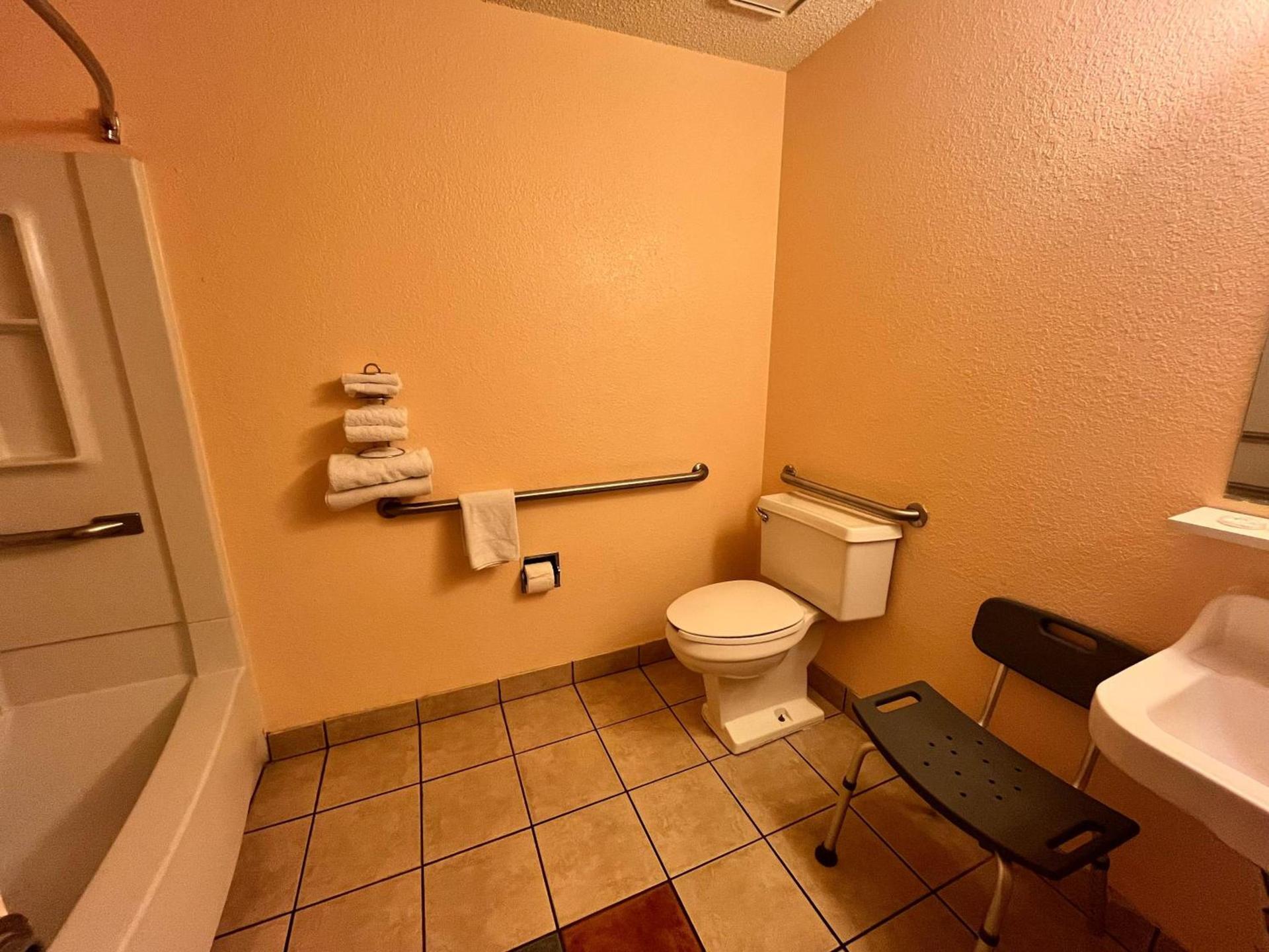 Motel 6 Deming, NM photo 15
