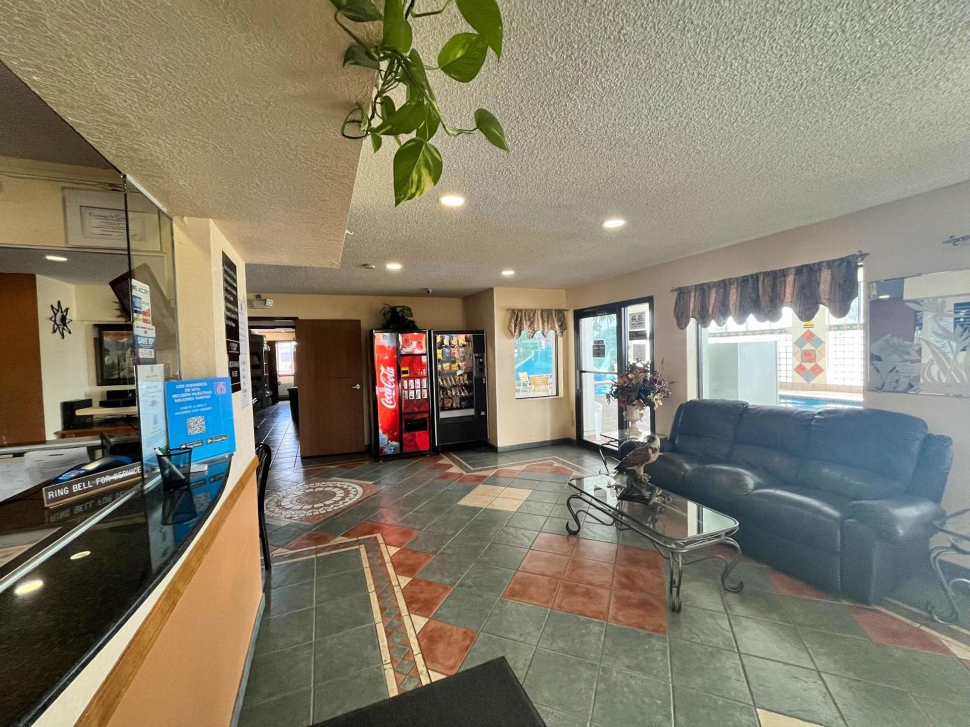 Motel 6 Deming, NM photo 29