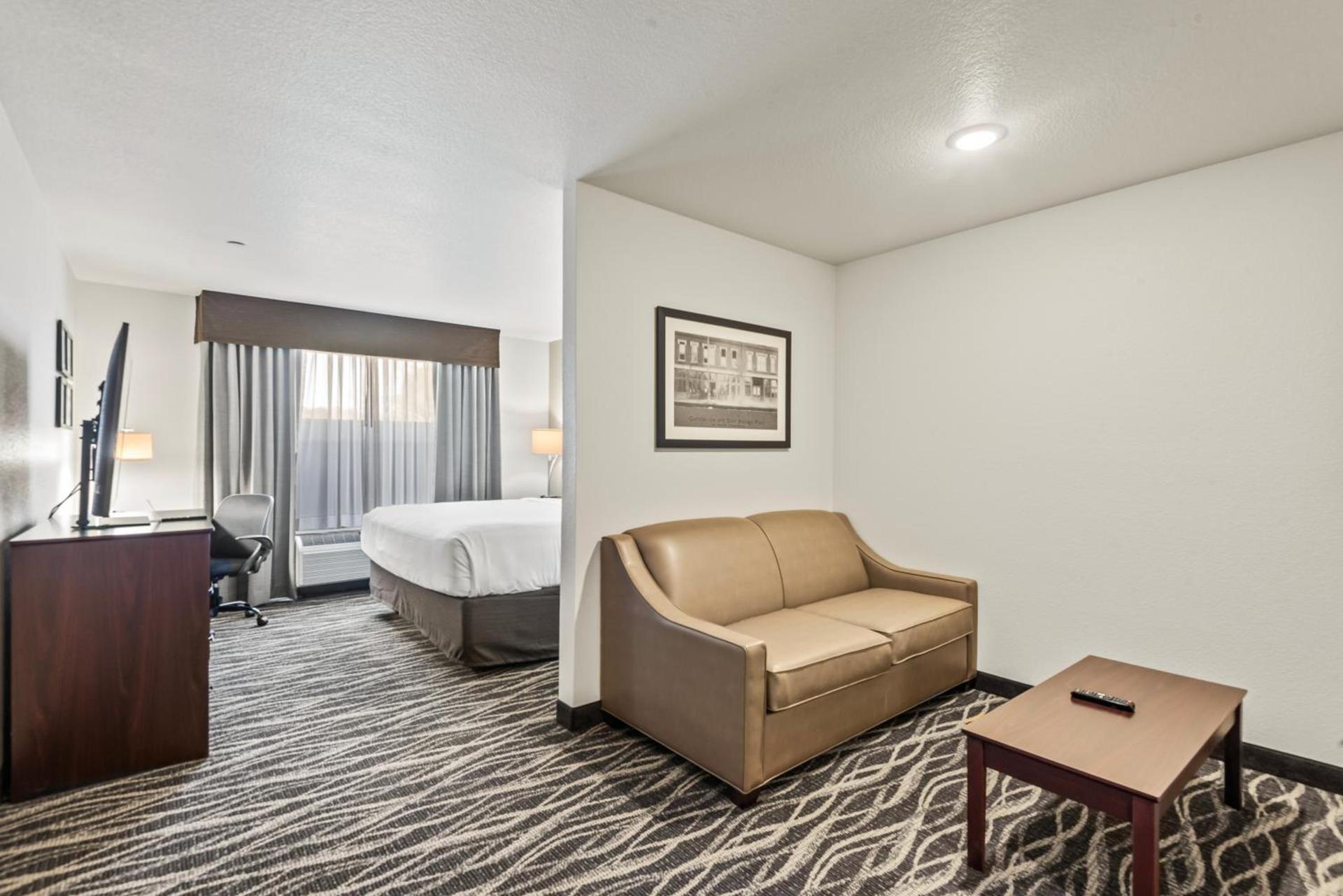 Cobblestone Hotel & Suites - Cullman photo 83