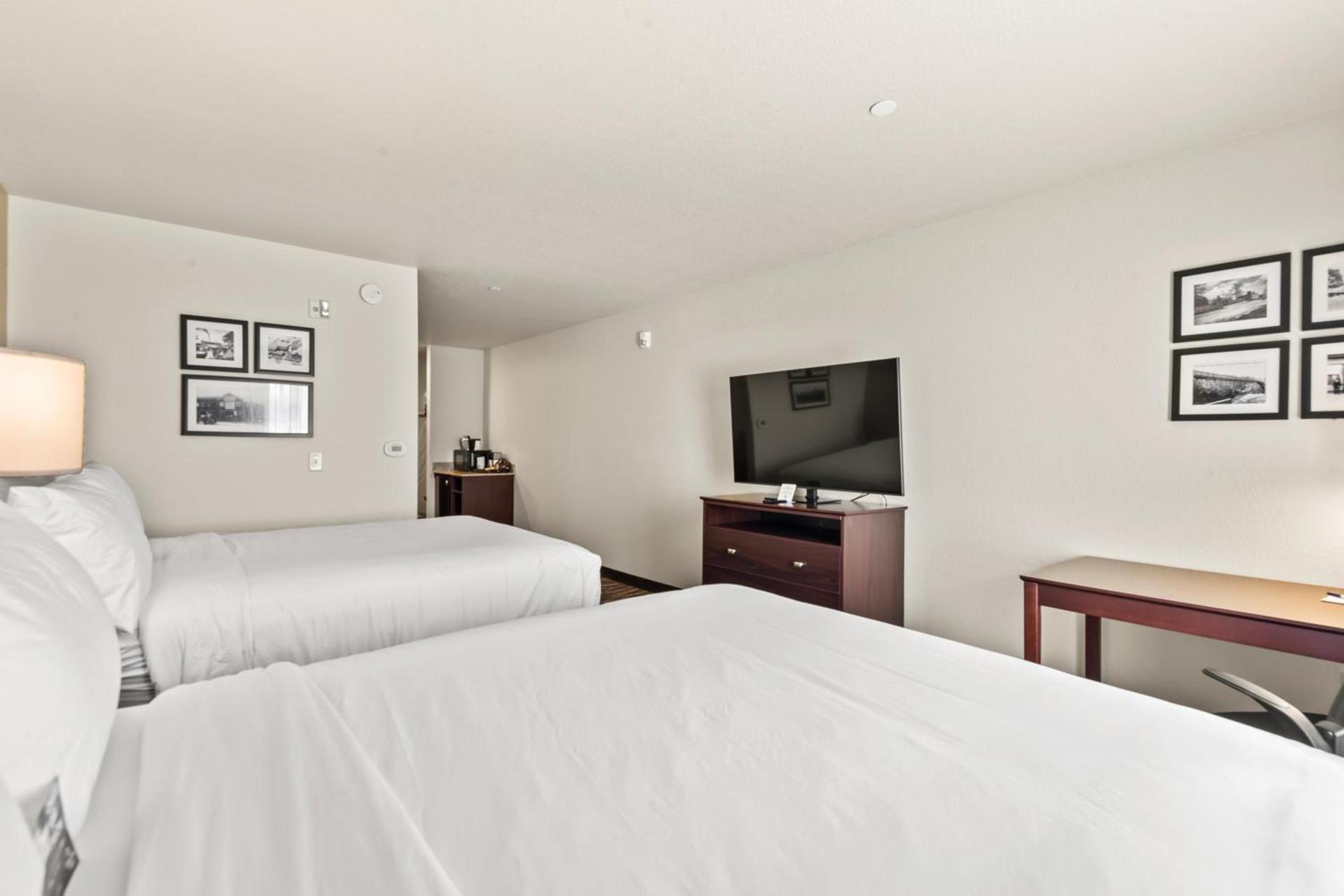 Cobblestone Hotel & Suites - Cullman photo 96