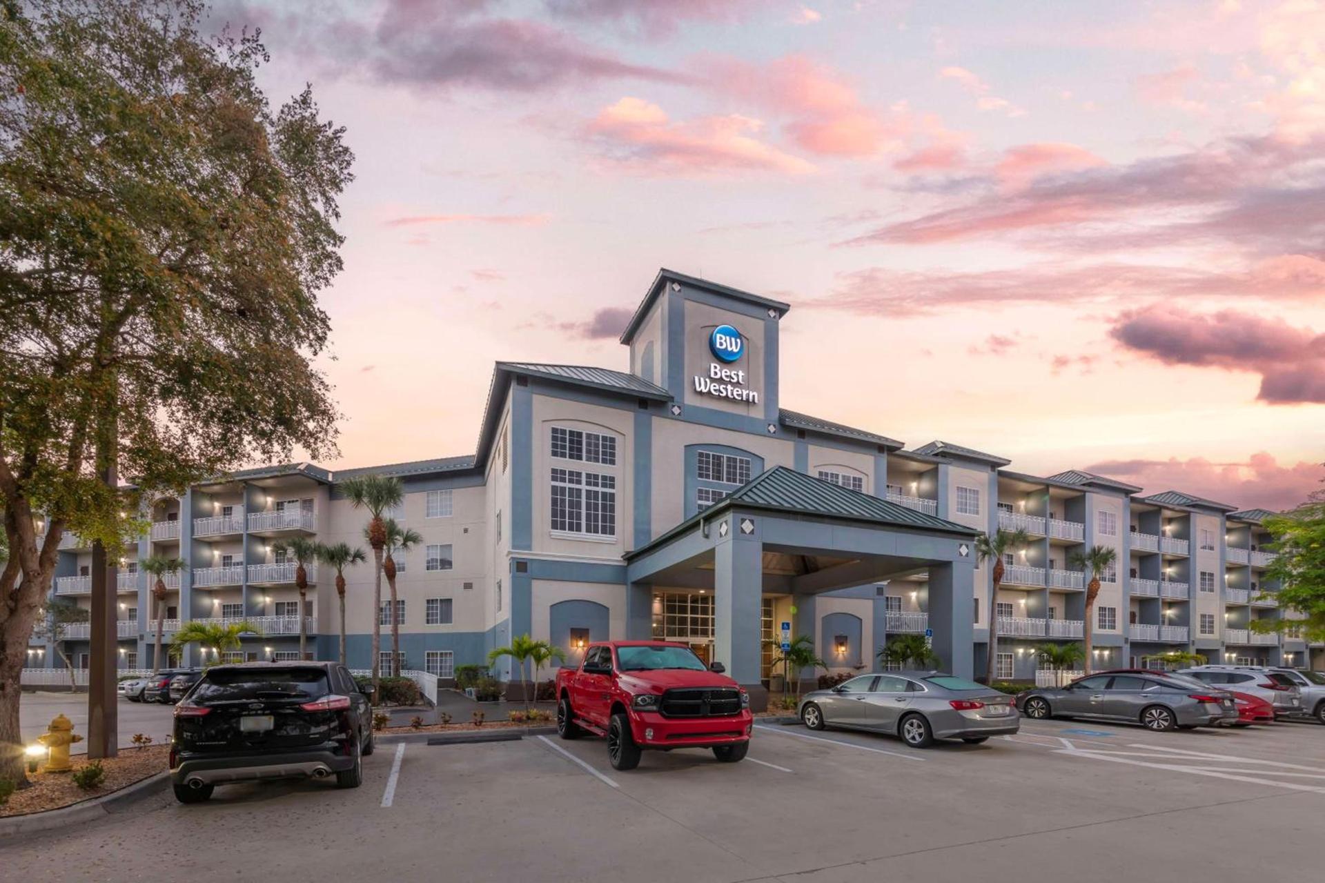Best Western Naples Plaza Hotel — hotel in Naples