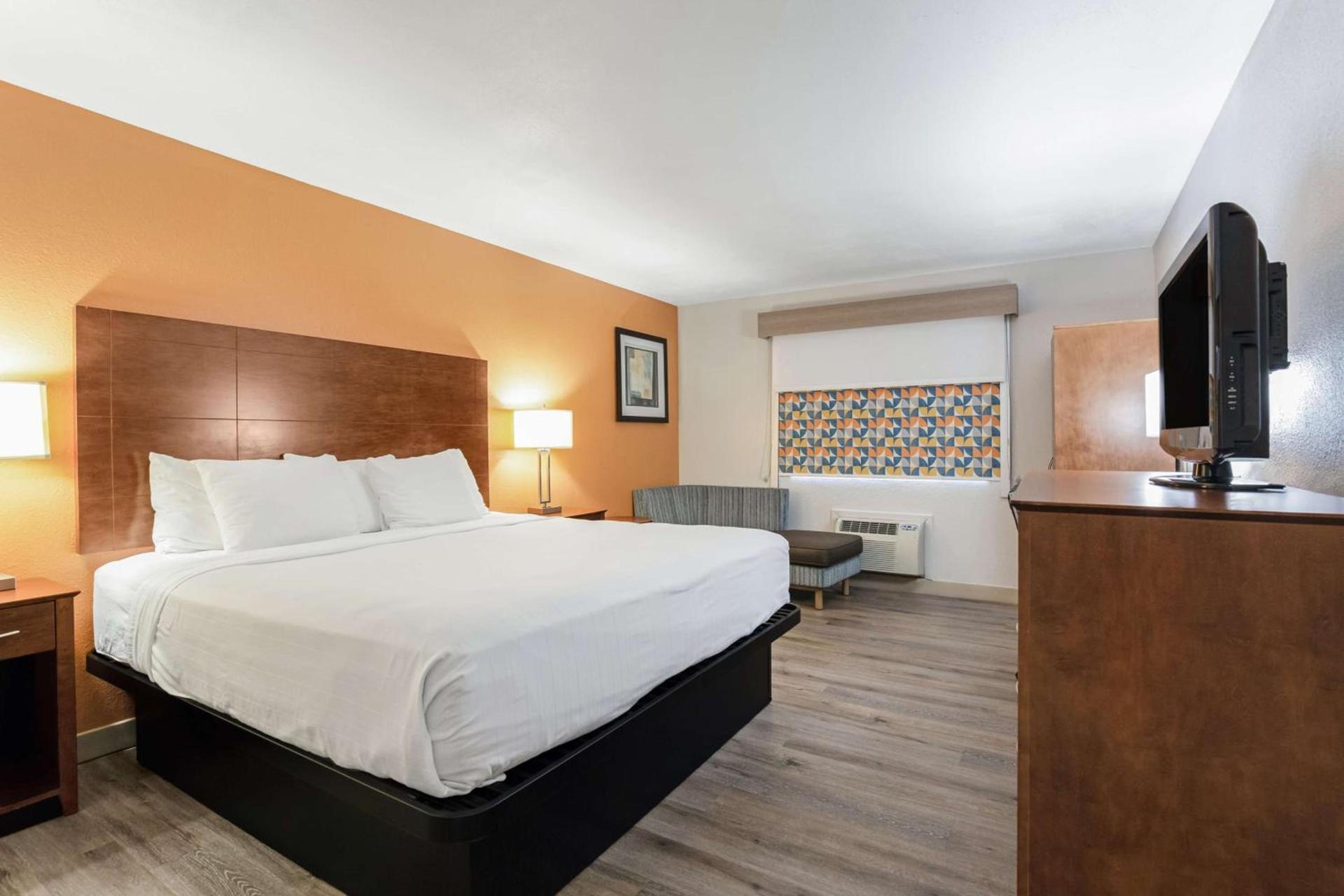 Best Western U.S. Inn photo 2