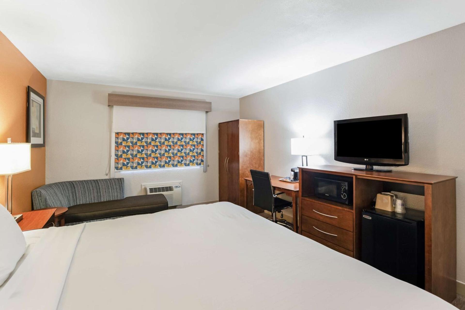 Best Western U.S. Inn photo 13