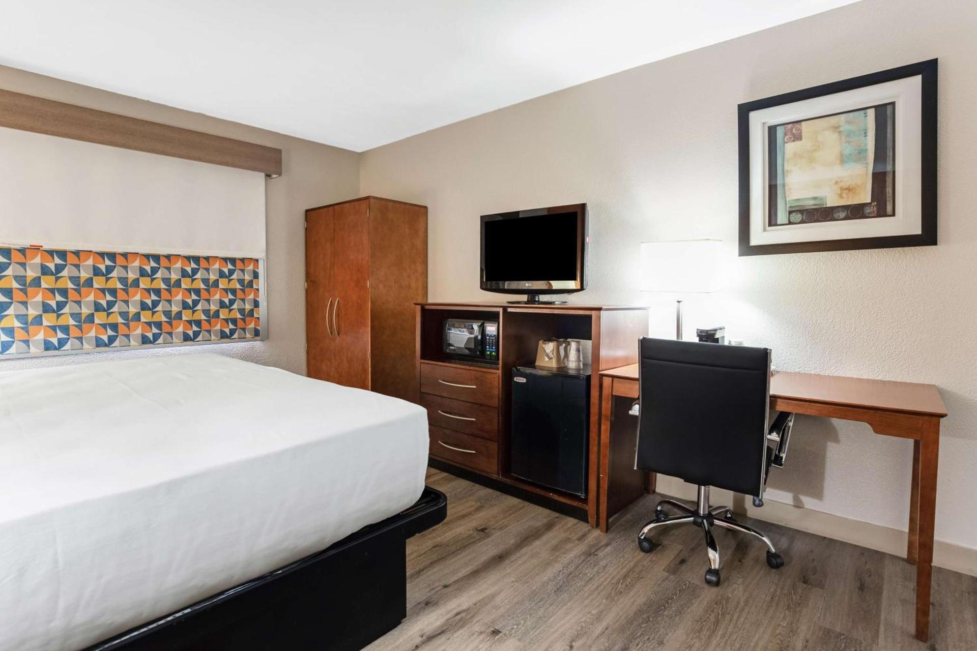 Best Western U.S. Inn photo 17