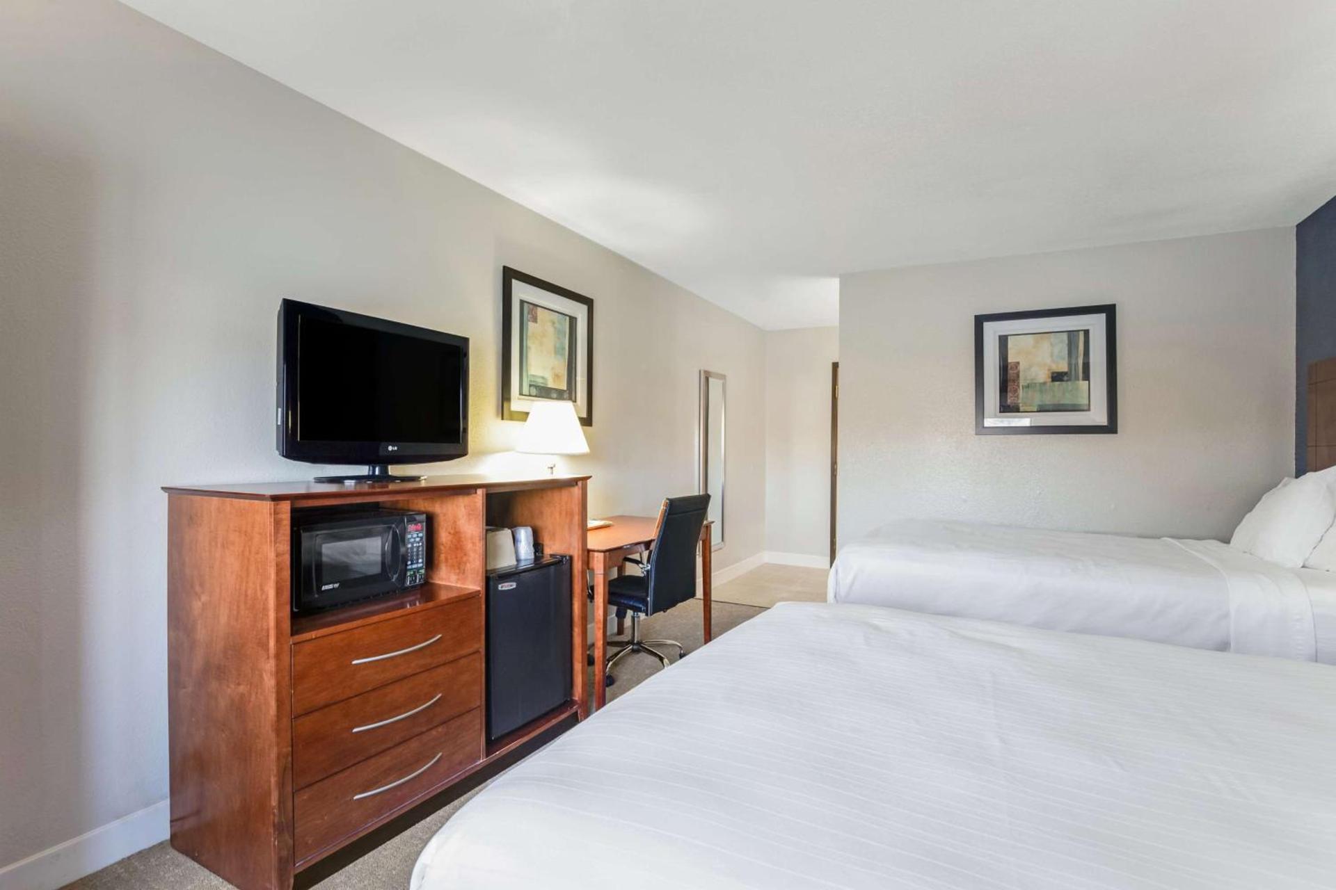 Best Western U.S. Inn photo 21