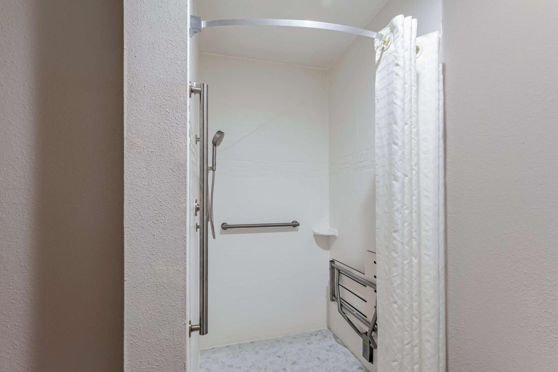 Best Western U.S. Inn photo 28