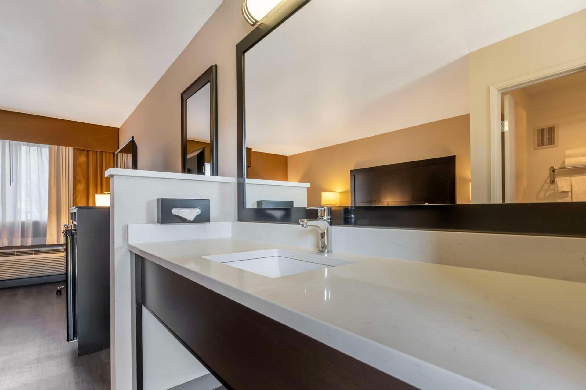 Best Western Inn of Vancouver photo 26
