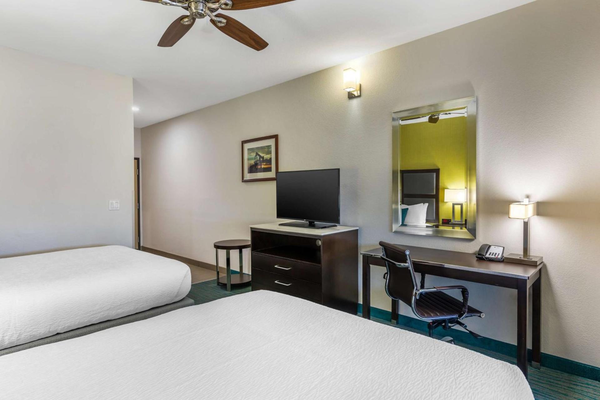 Best Western Plus Taft Inn photo 20