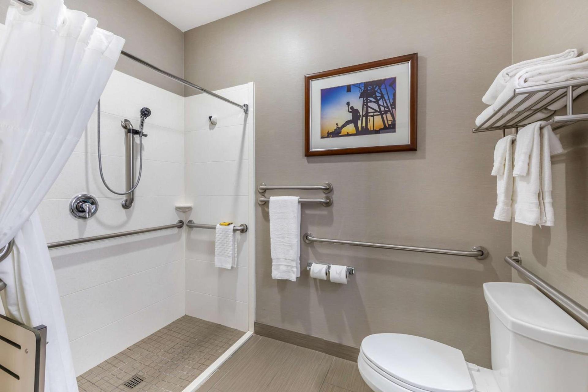 Best Western Plus Taft Inn photo 25