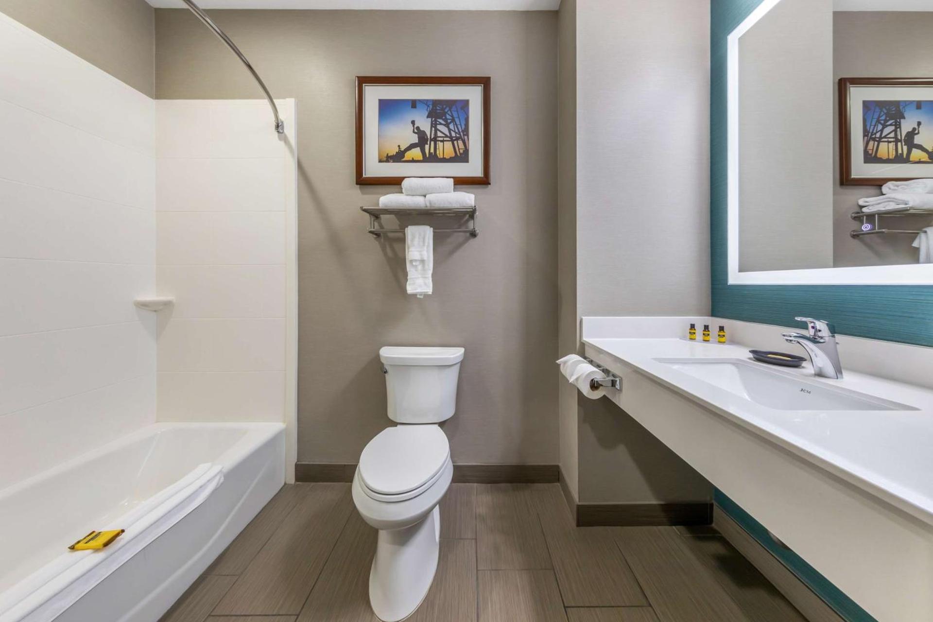 Best Western Plus Taft Inn photo 36
