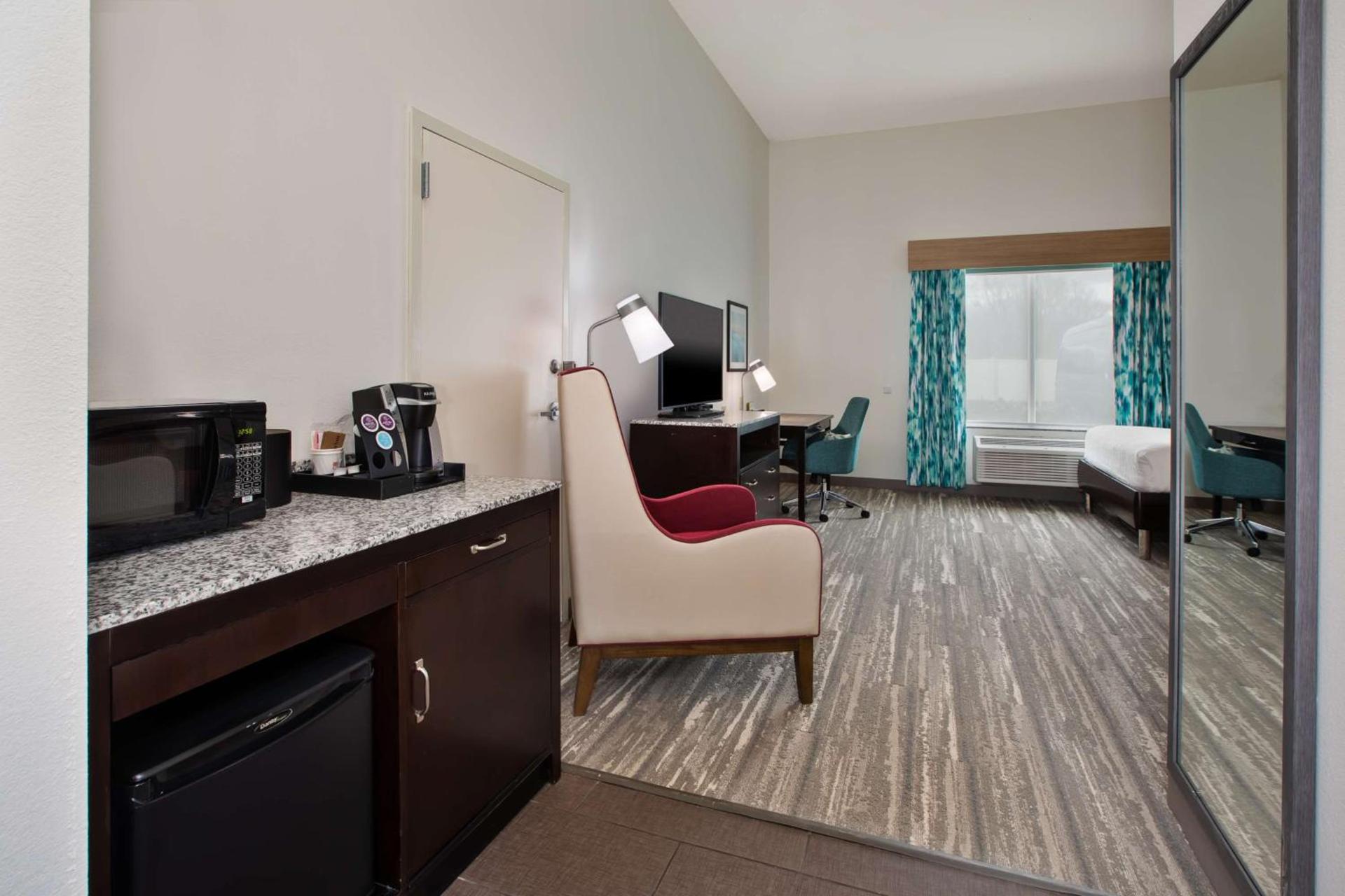 Hilton Garden Inn Benton Harbor photo 34