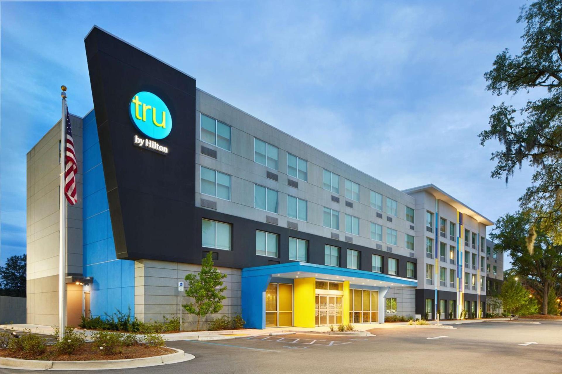 Tru By Hilton Charleston Airport photo 2