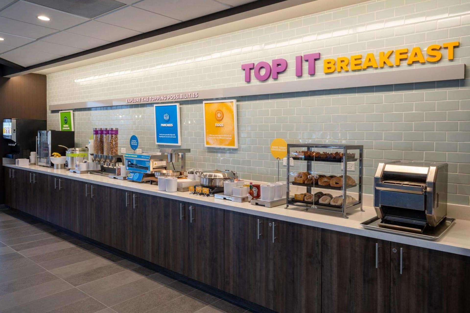 Tru By Hilton Naperville Chicago photo 15