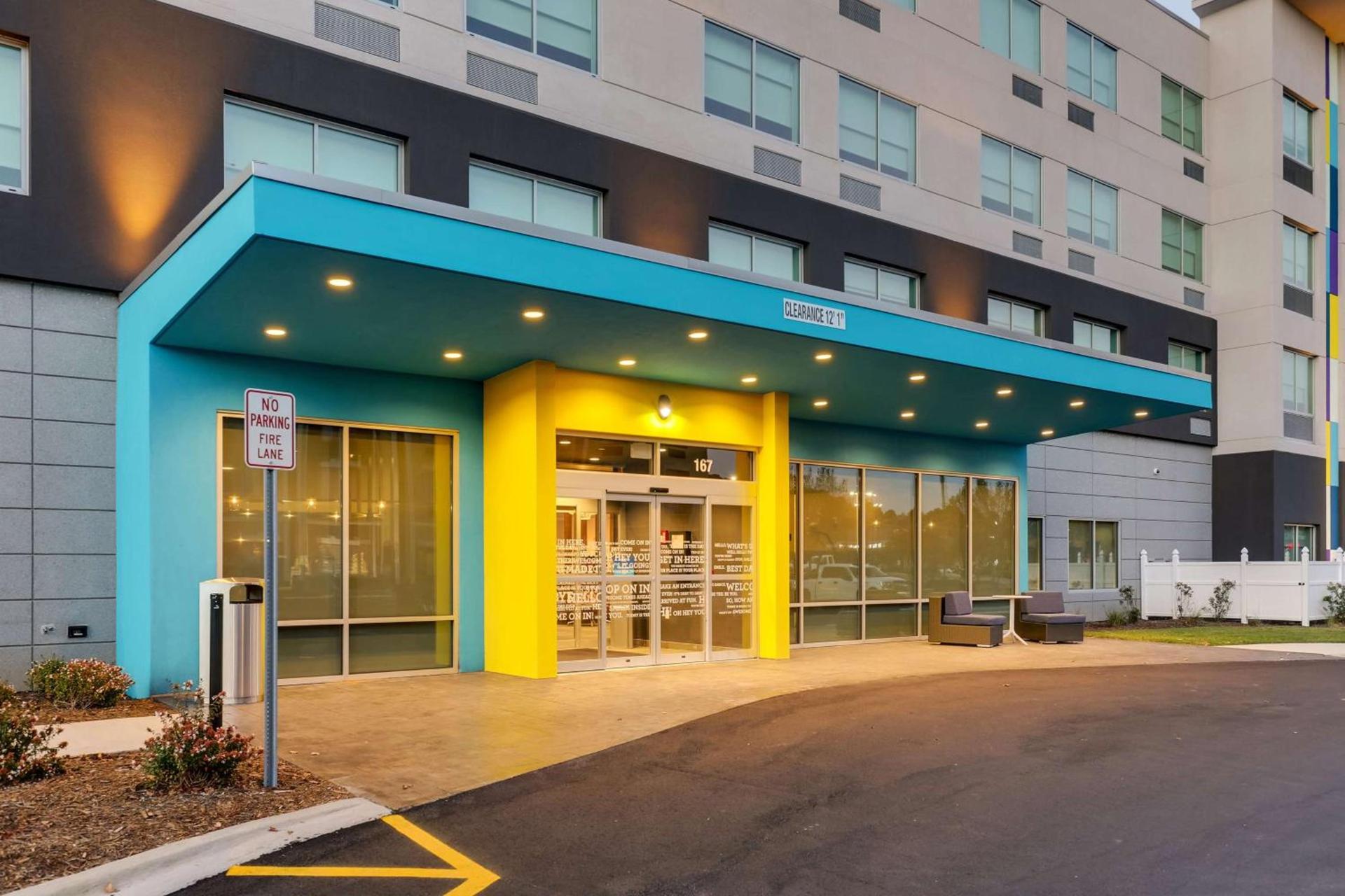 Tru By Hilton Smithfield I-95 photo 50