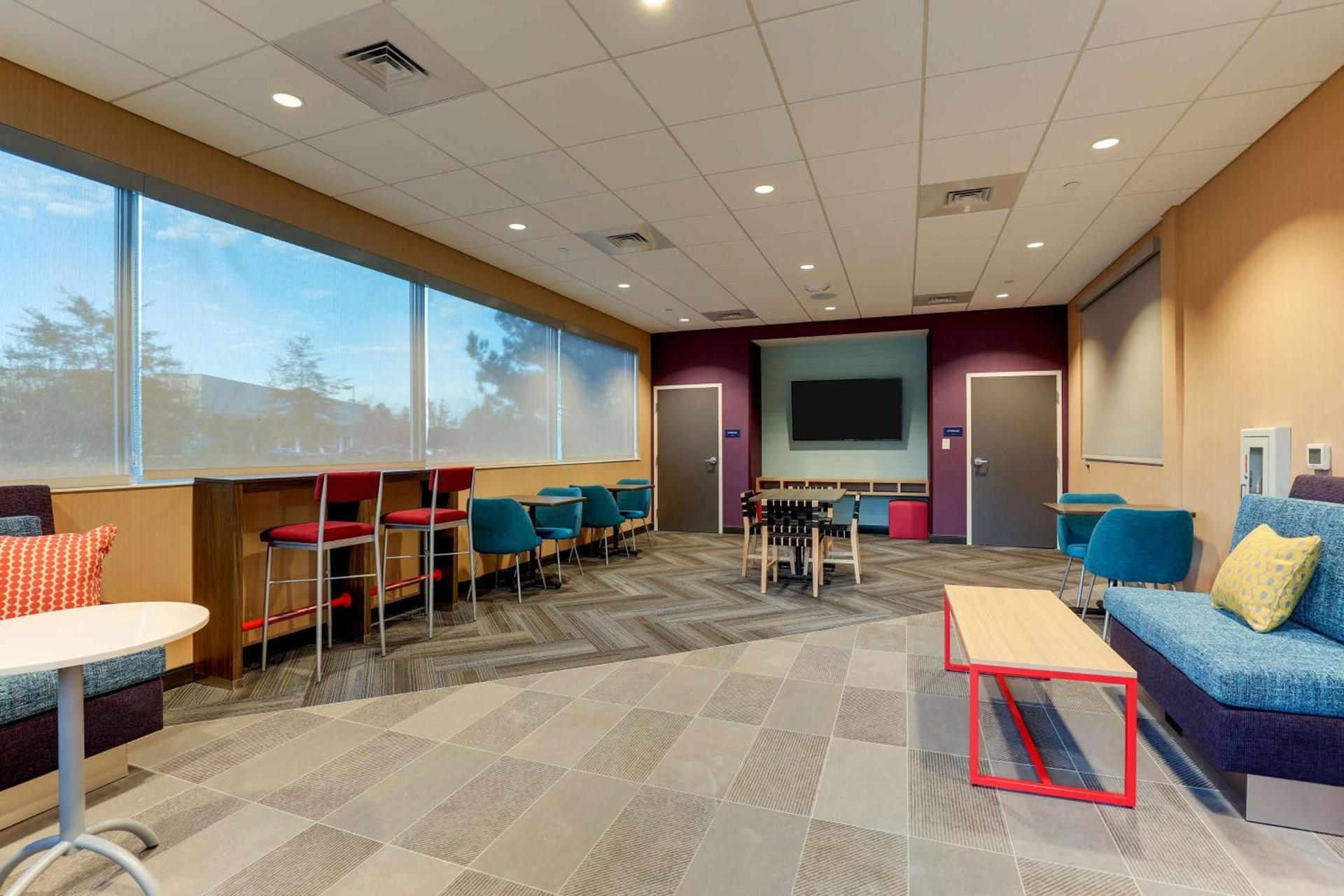 Tru By Hilton Smithfield I-95 photo 25