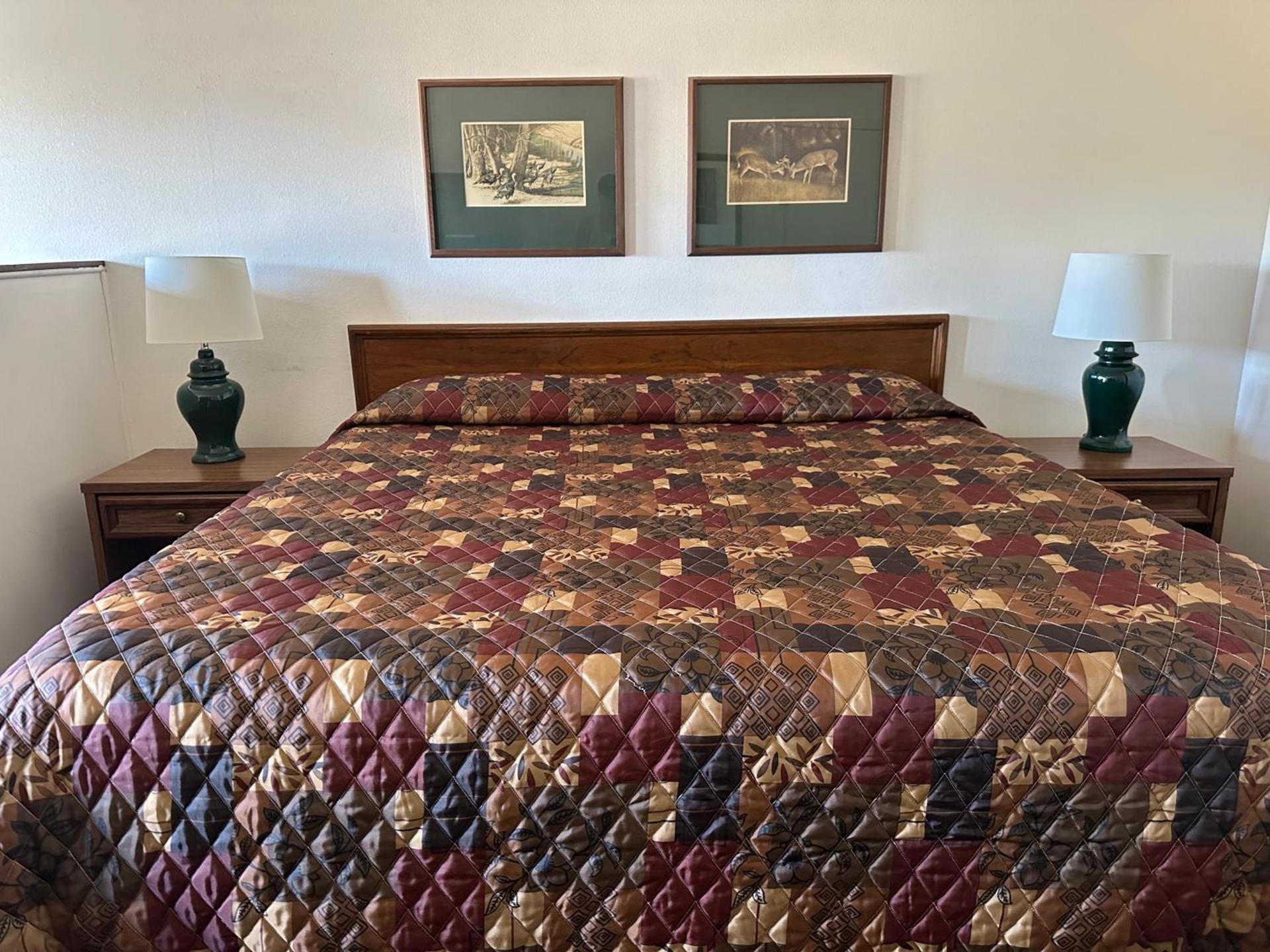 Windcrest Inn and Suites photo 41
