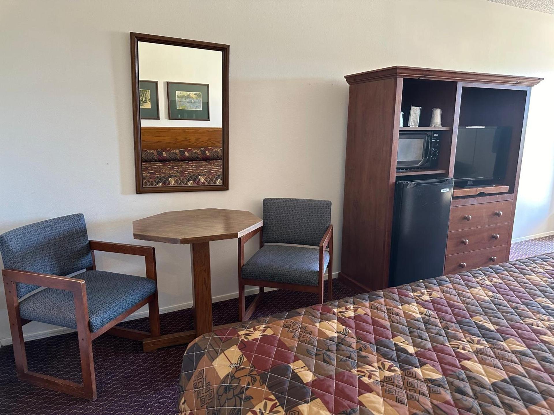 Windcrest Inn and Suites photo 50