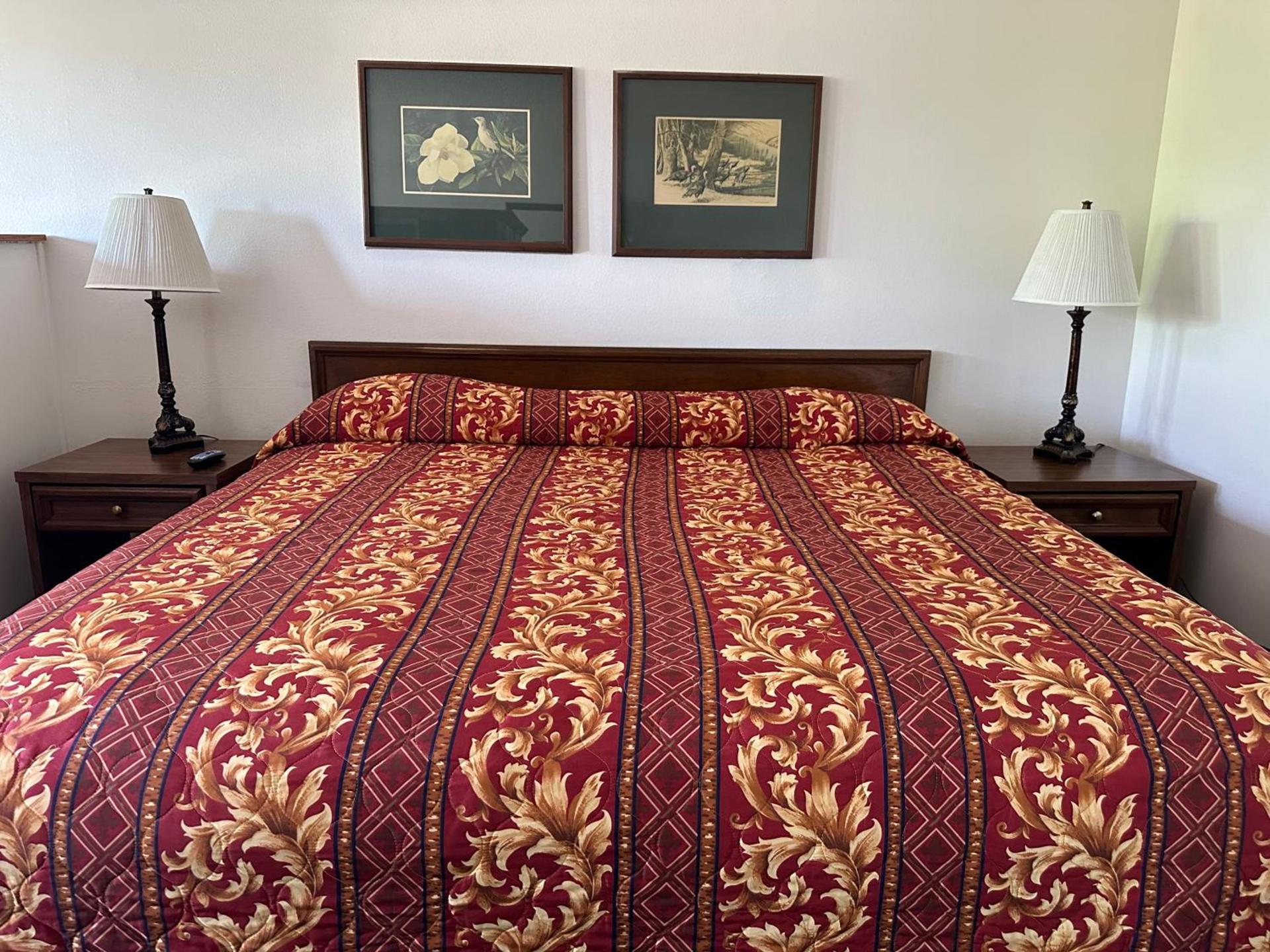 Windcrest Inn and Suites photo 52