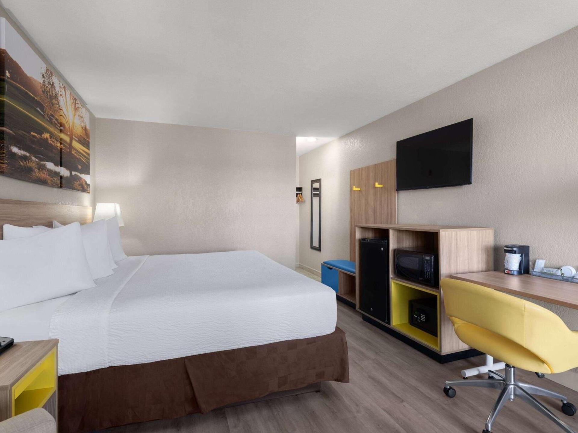 Days Inn by Wyndham Las Vegas Airport Near the Strip photo 27