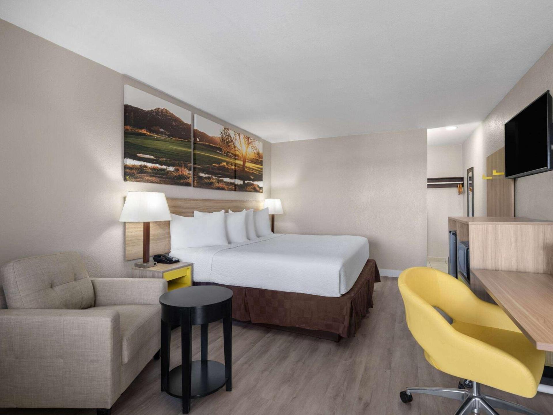 Days Inn by Wyndham Las Vegas Airport Near the Strip photo 30