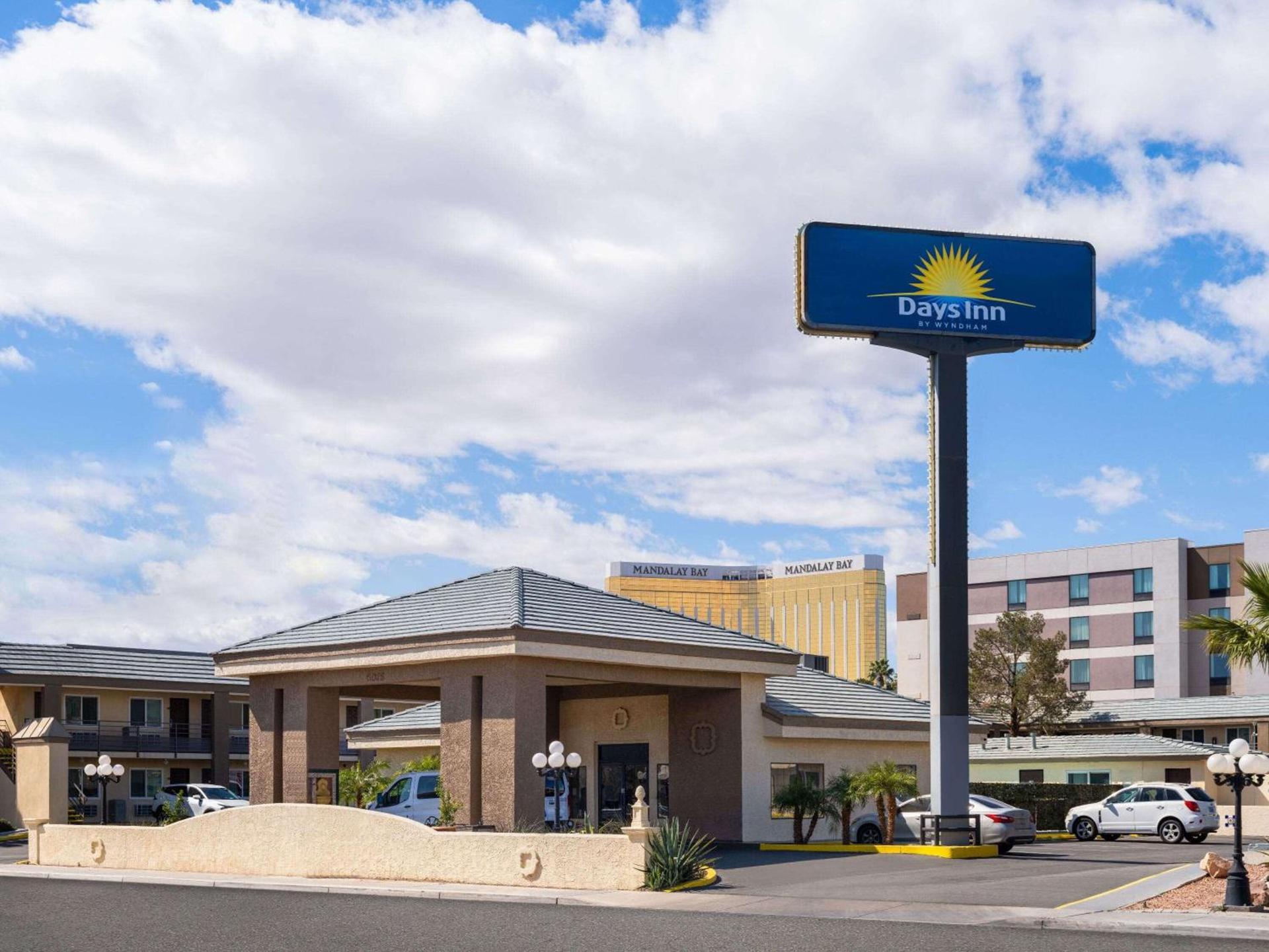 Days Inn by Wyndham Las Vegas Airport Near the Strip — hotel in Las Vegas