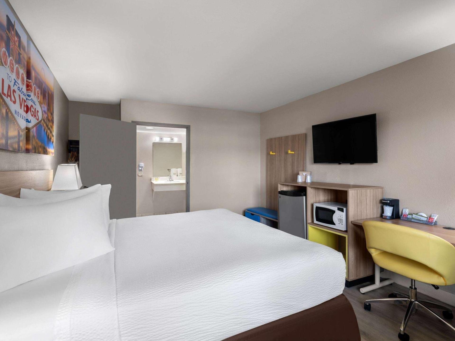Days Inn by Wyndham Las Vegas Airport Near the Strip photo 8