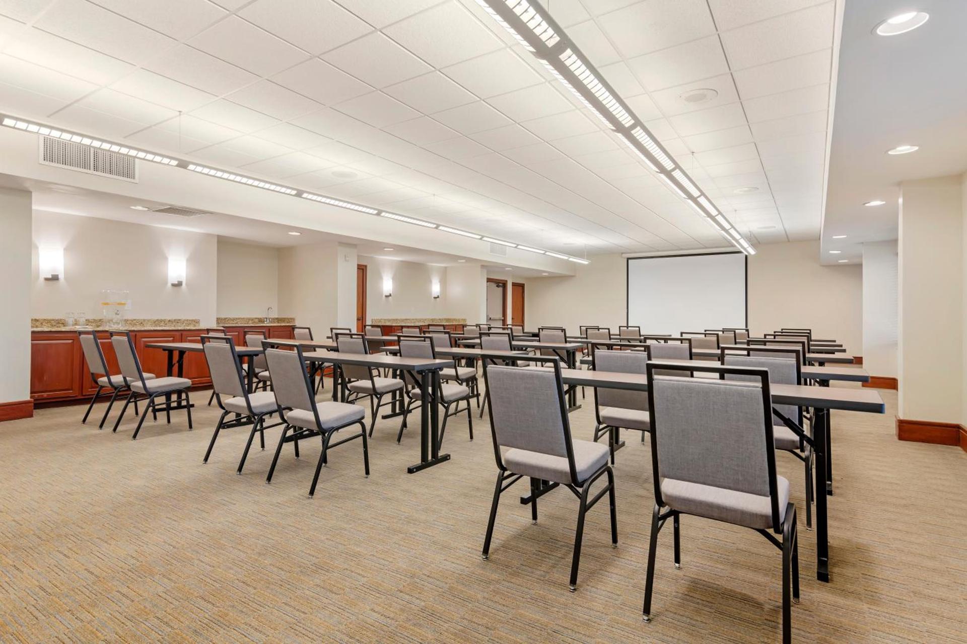 Country Inn & Suites by Radisson, Atlanta Galleria-Ballpark, GA photo 43