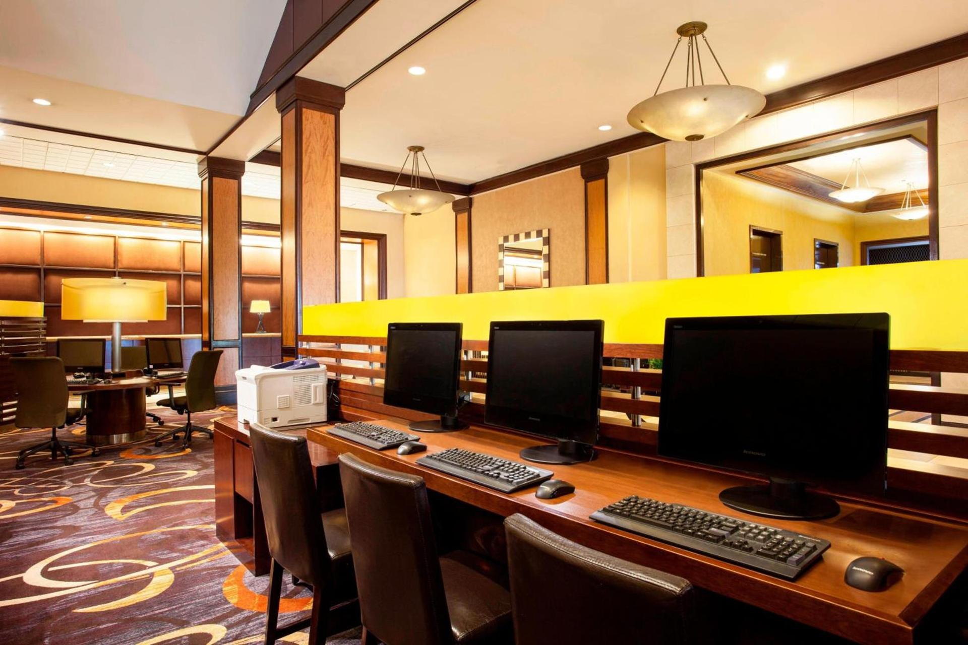 Sheraton Inner Harbor Hotel photo 22
