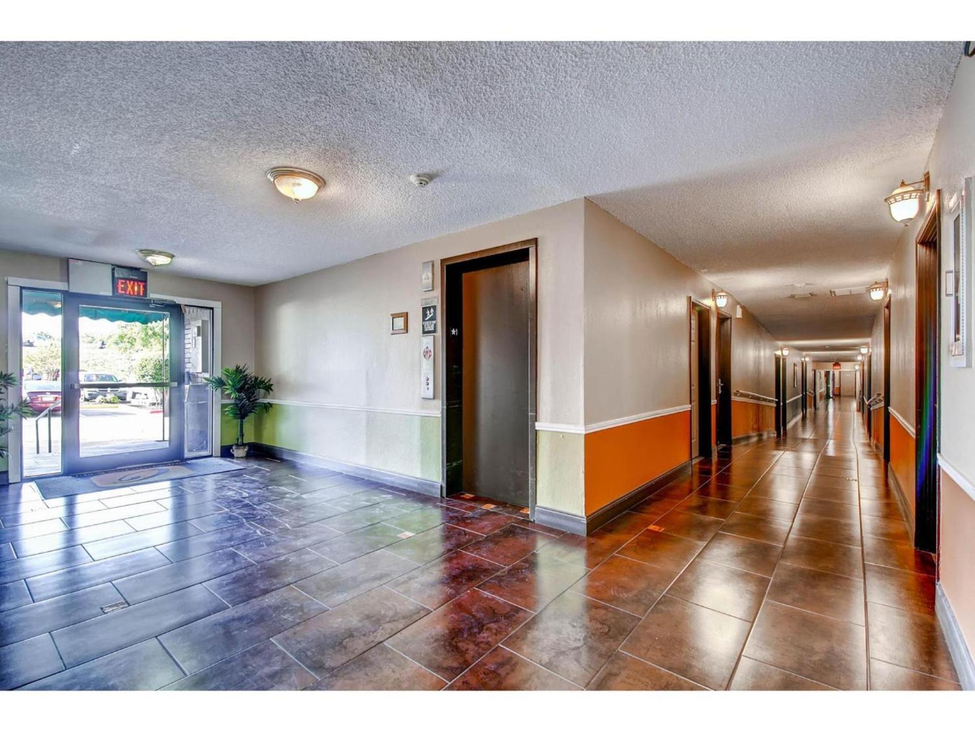 Orangewood Inn and Suites Midtown photo 41
