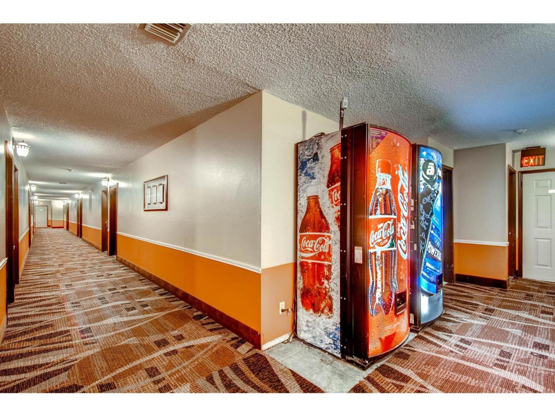 Orangewood Inn and Suites Midtown photo 42